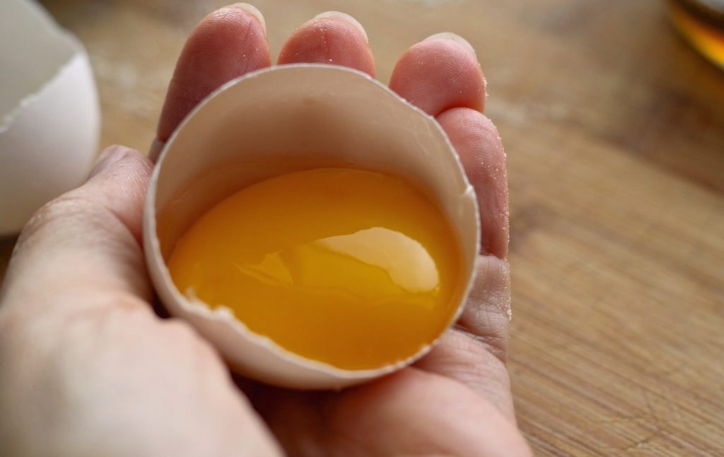 Raw Eggs or Cooked Eggs: Which is Better?